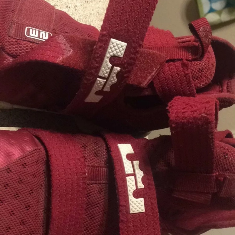 Boys Nike Lebron soldiers 10s